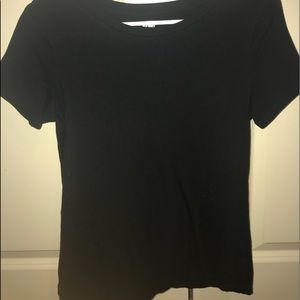 Black crew neck T shirt